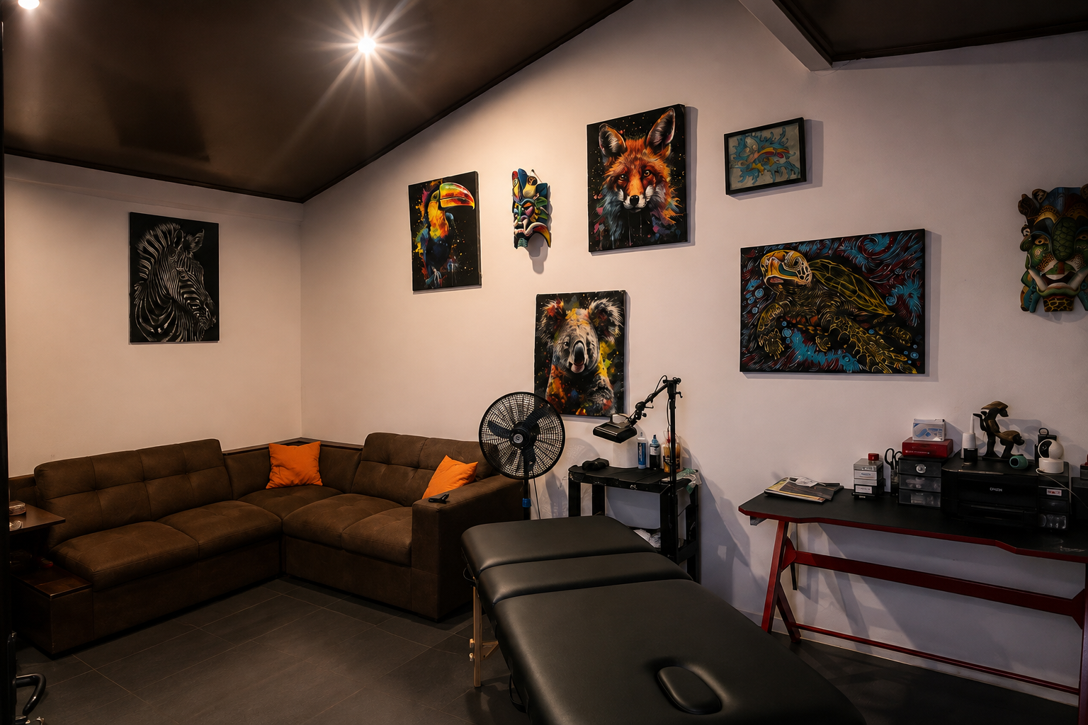 Interior de Sunset Ink House Tattoo Studio